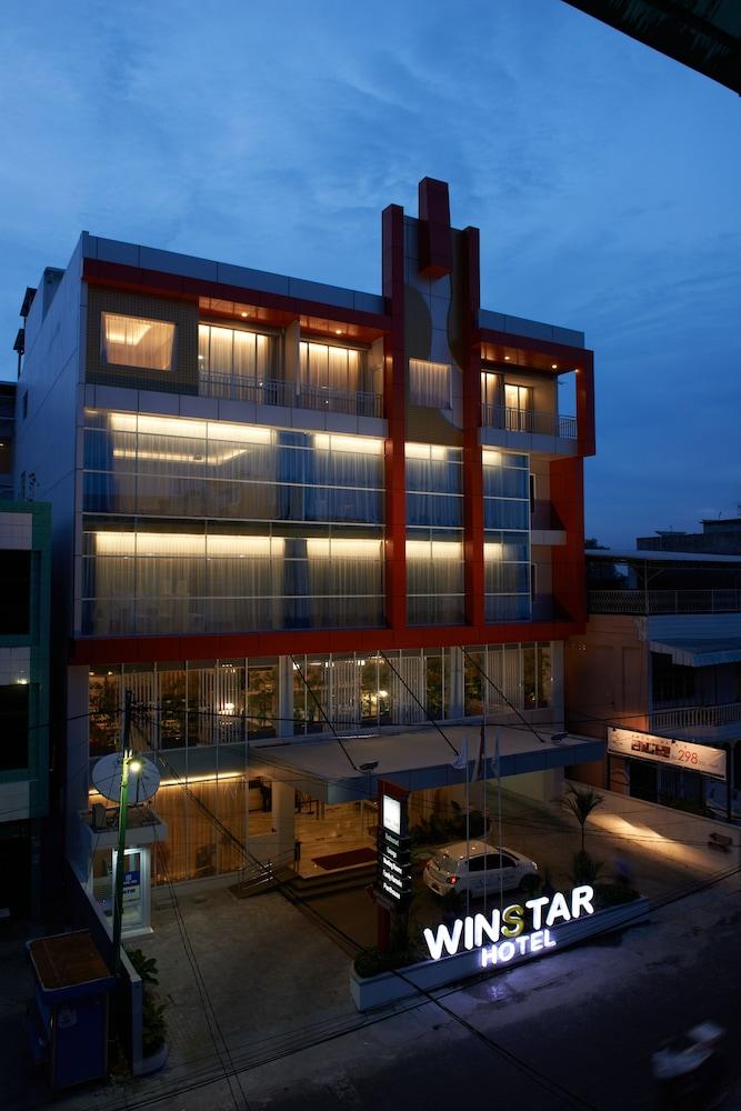 Winstar Hotel Pekanbaru Bagian luar foto